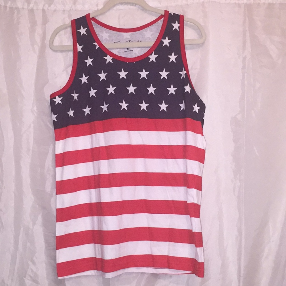 *REDUCED* NWT TRUE ROCK U.S. flag tank Sz S ❤️💙
